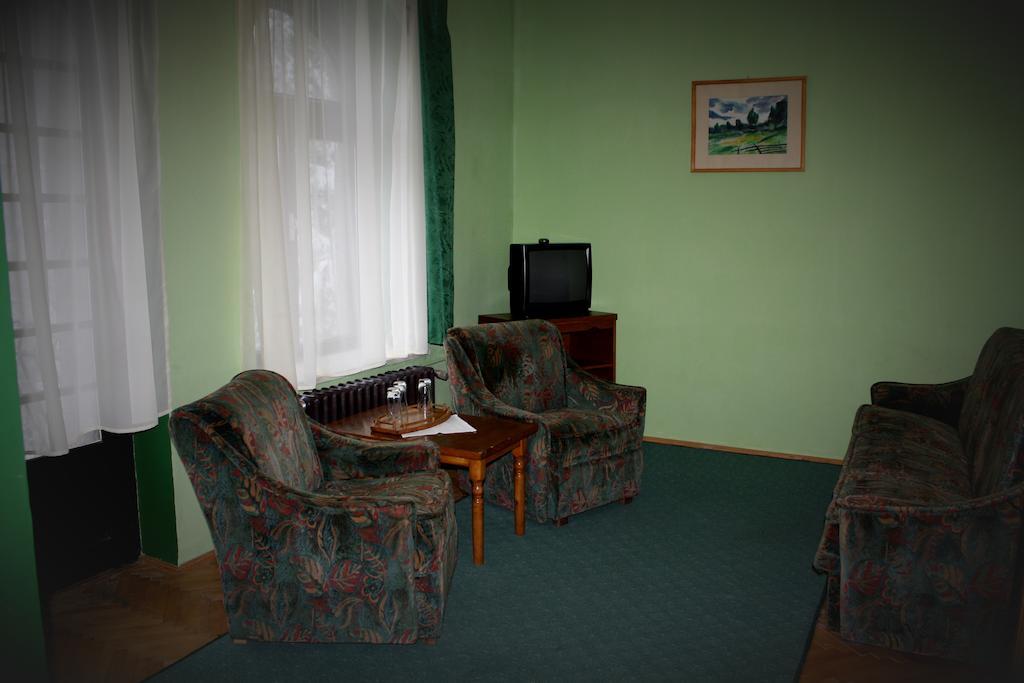 Hotel Tivoli Совата Екстериор снимка